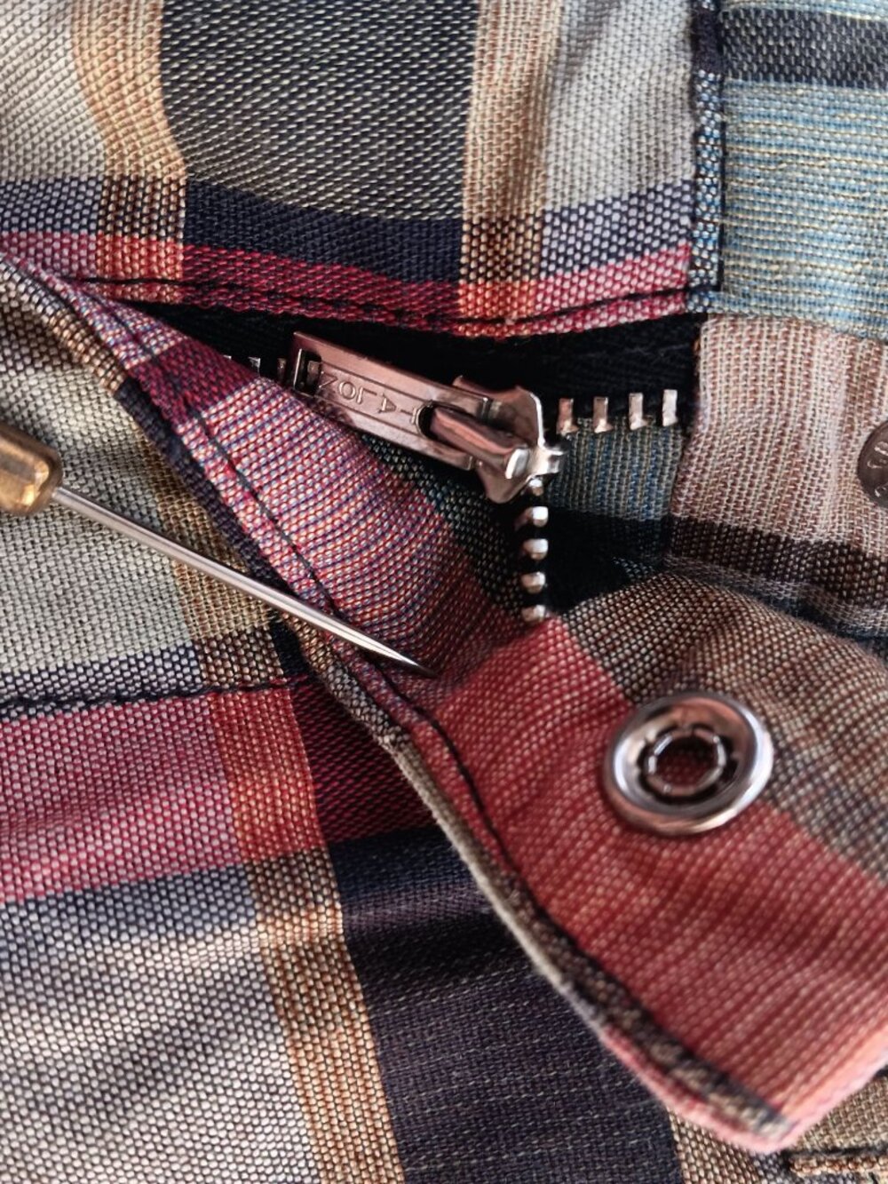 True Vintage Shorts 26" 26W X-SMALL 1970s Mens IVY LEAGUE PLAID Steel Zip